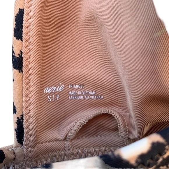 Aerie size small leopard bikini top - Picture 3 of 4